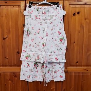 Laura Ashley floral PJ set New Med